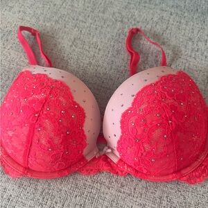 Victoria's Secret Dream Angels Vibrant Pink Lace Bra